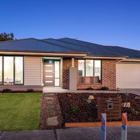 Summer Breeze - 10 Mins To Barwon Heads & Torquay! Mount Duneed Exterior photo